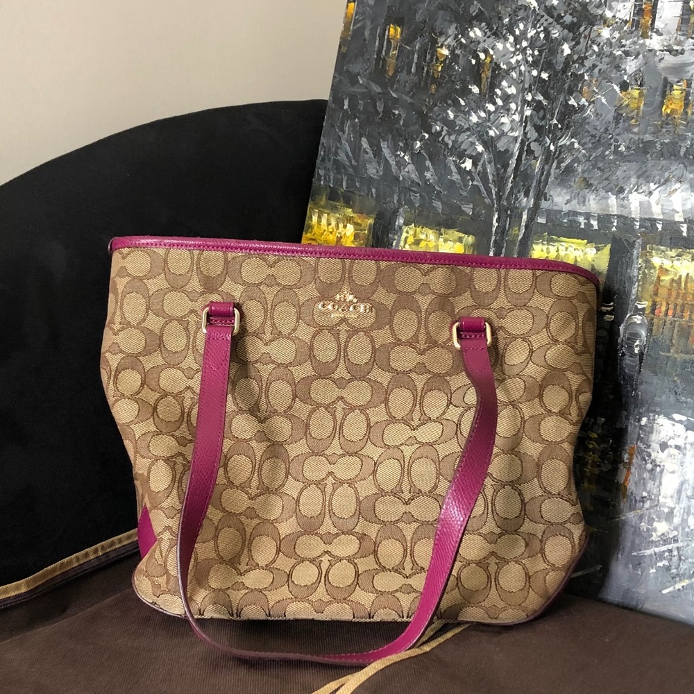 Coach satchel signature hot pink